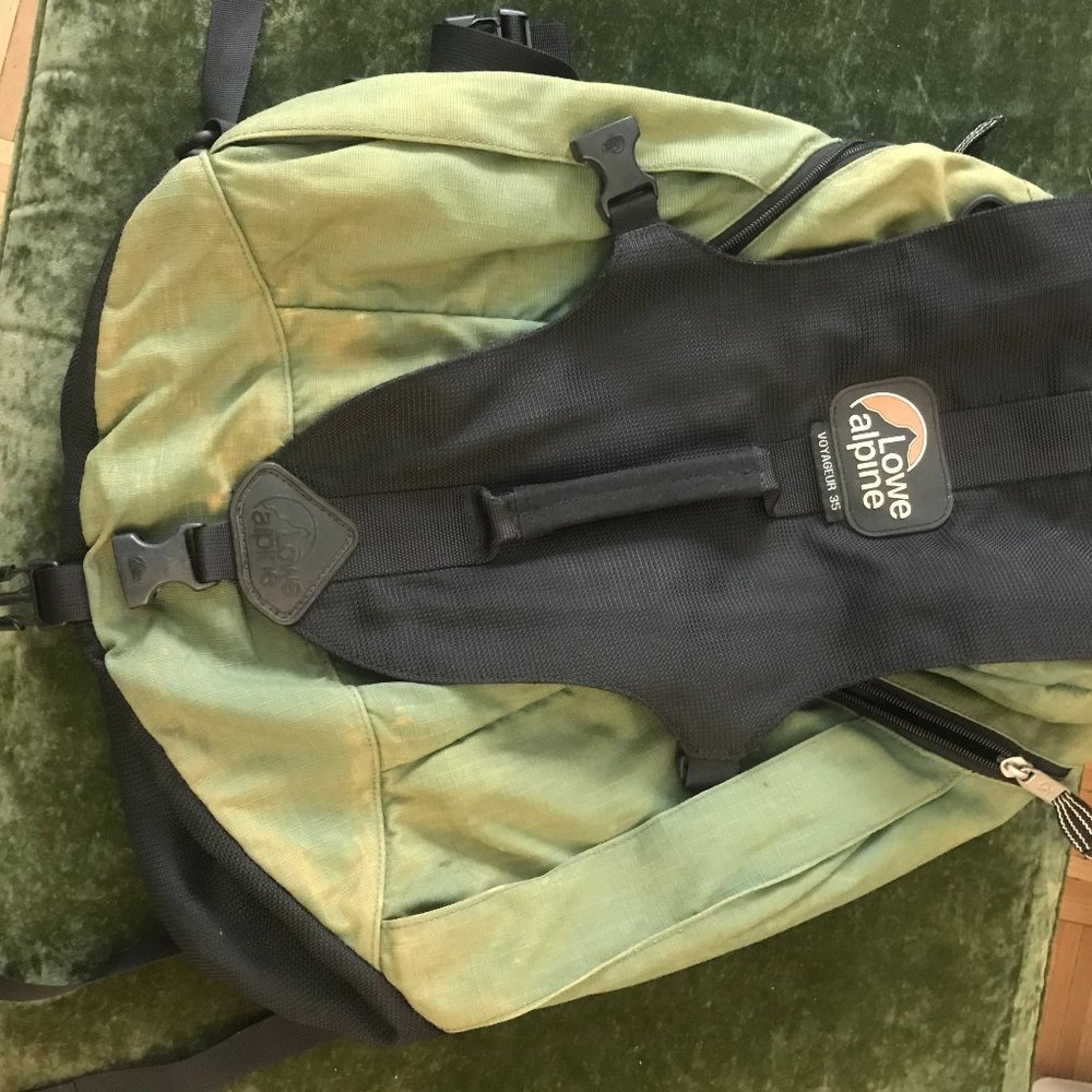 2 duffle bags +++